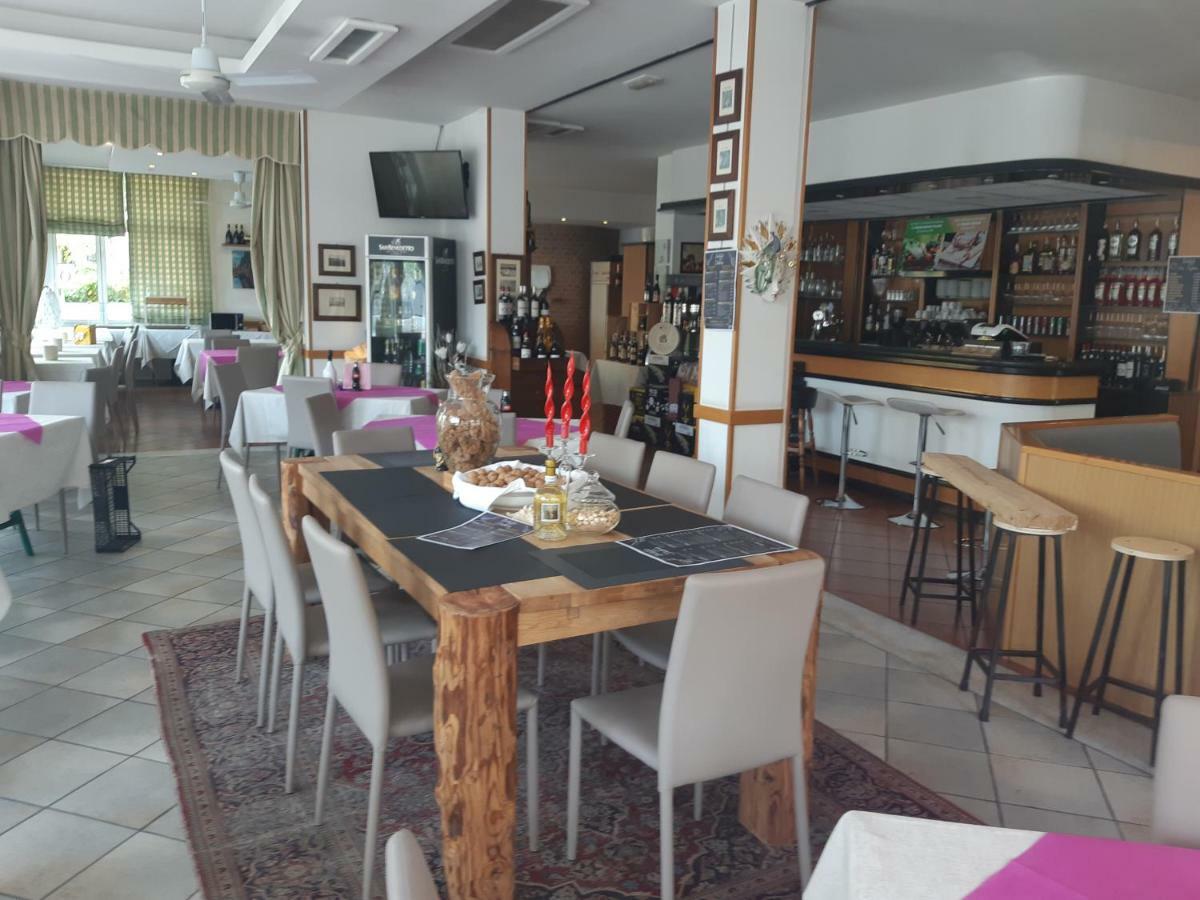 Hotel Zodiaco Lido di Jesolo Eksteriør billede